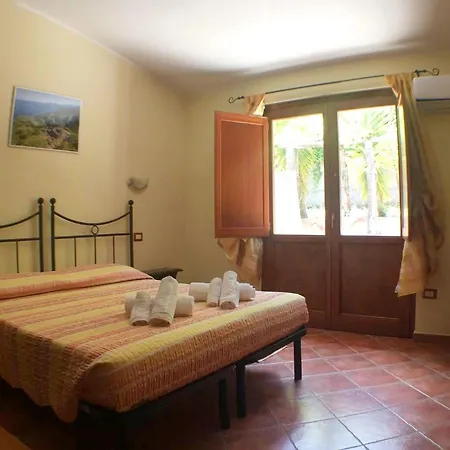 Sant'elene Hotell 3*