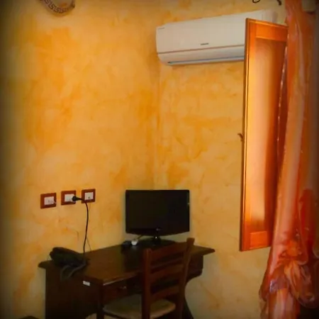 Hotell Sant'elene 3*