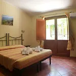 Sant'elene מלון 3*